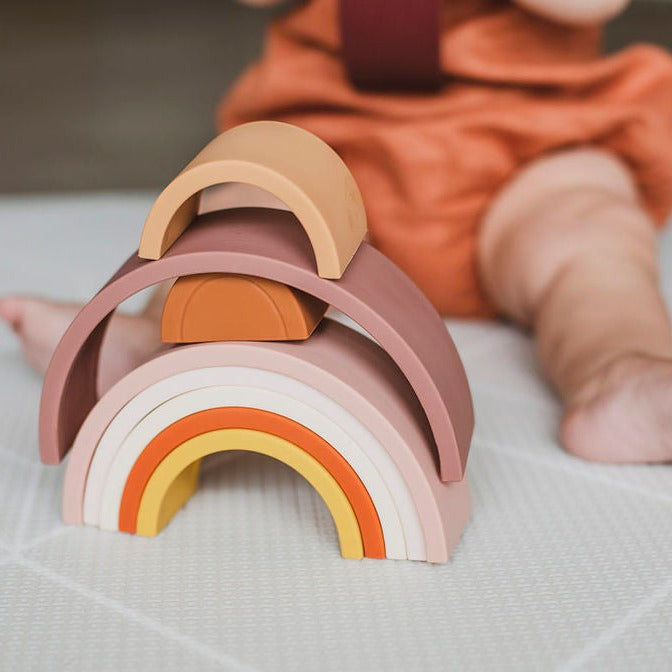 silicone rainbow toy