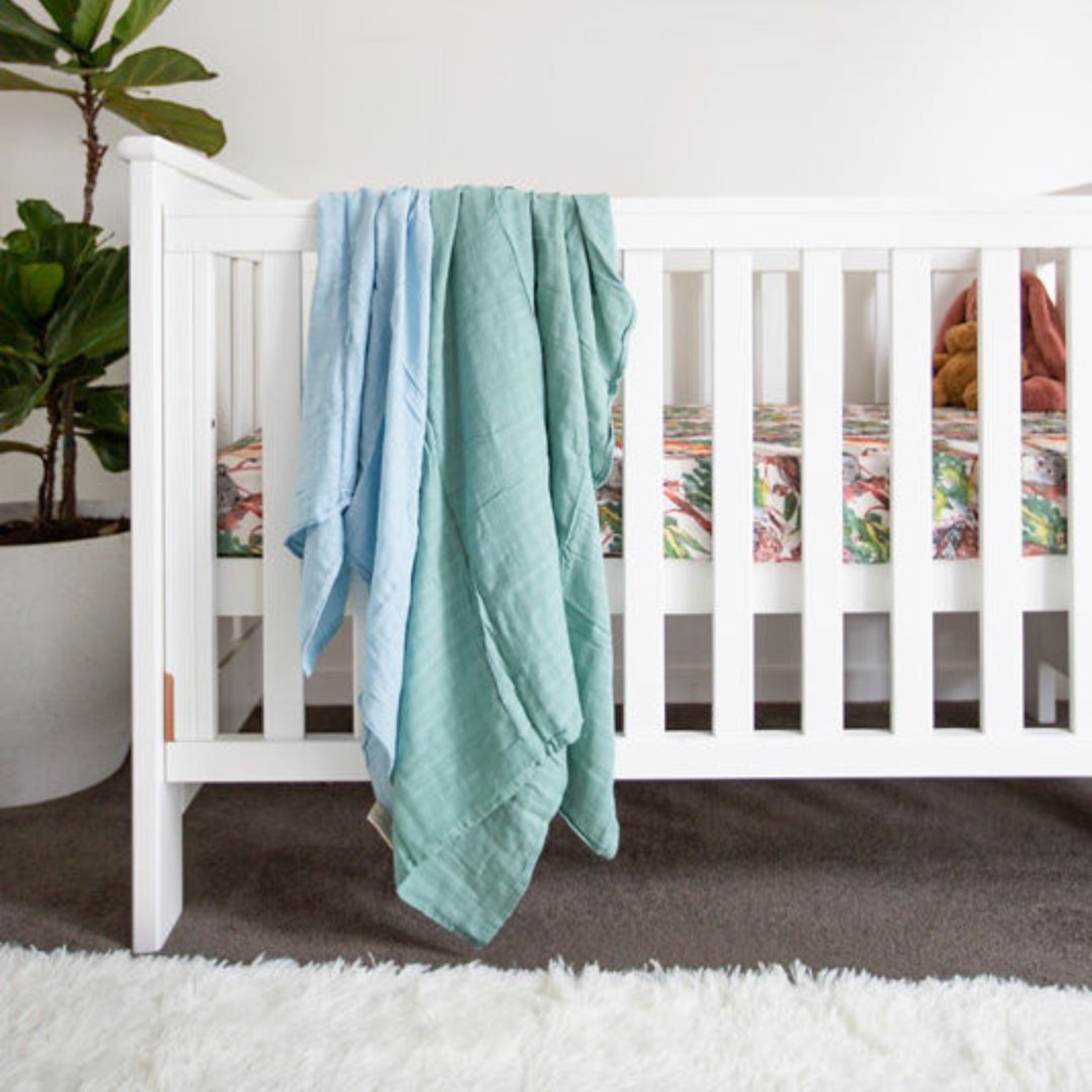Embrace Comfort and Convenience with Crinkle Cotton Cot Sheets!