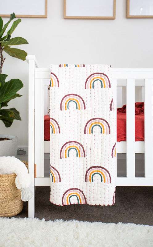 Load image into Gallery viewer, rainbow cot quilt
