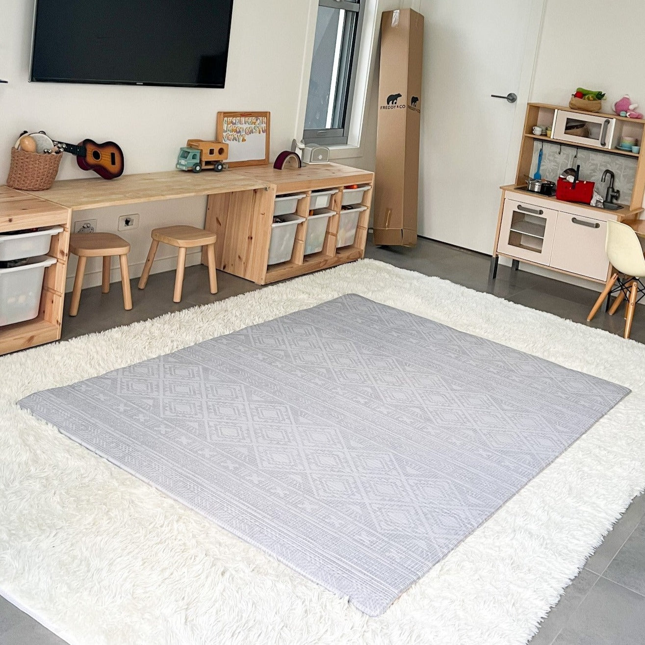 Large baby play mat Aboriginal artist Bigi Nagala / Grey Rug Padded