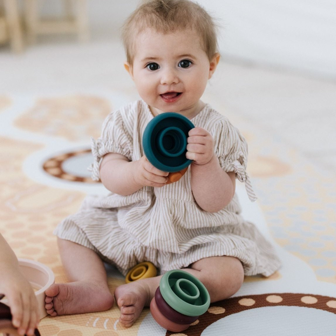 Large baby play mat Aboriginal artist Bigi Nagala / Grey Rug Padded